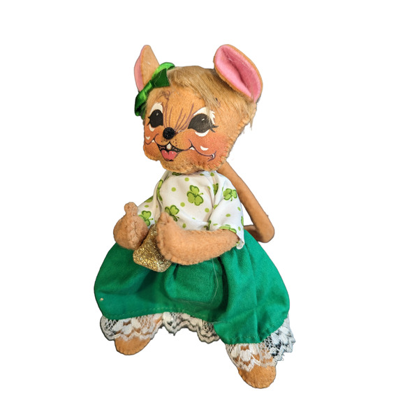 Annalee Saint Patrick's Day 6in Irish Girl with Gold Nugget - Gift Wrapped! - Picture 2 of 4